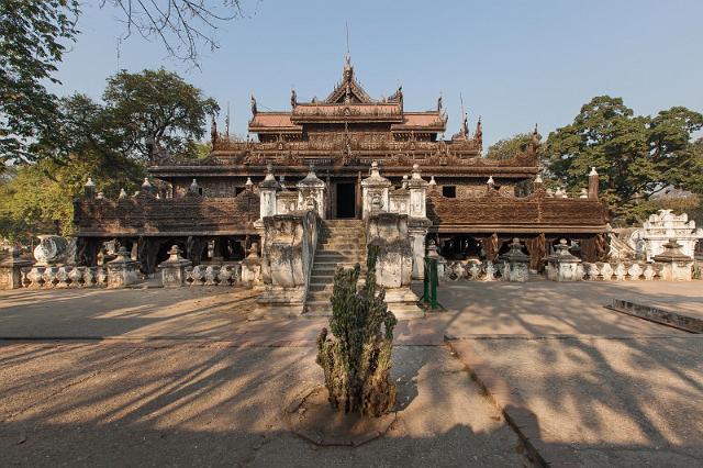 075 Mandalay, Shwenandaw Klooster.jpg